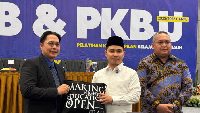 Bupati Mojokerto Al Barra