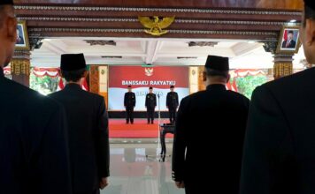Bupati Mojokerto Muhammad Albarraa saat pelantikan pejabat di pendopo Kabupaten Mojokerto, Rabu (27/8/2025).. IM.com/Karimatul Maslahah/