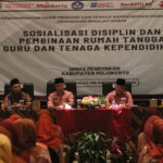 Dinas Pendidikan Kabupaten Mojokerto Sosialisasikan Disiplin ASN dan Pembinaan Rumah Tangga bagi Guru SD Negeri