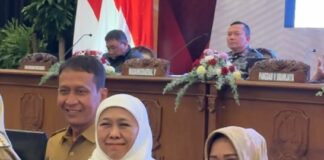 Wali Kota Mojokerto Ika Puspitasari Raih Penghargaan Pembina Siskamling Terbaik V Jatim 2025