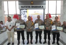 Sinergi Polres Mojokerto dan Bulog Distribusikan Beras SPHP 753,8 Ton
