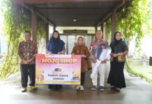 Wali Kota Mojokerto Serahkan Hadiah Bagi Pemenang Mojo Shop Fest 2025