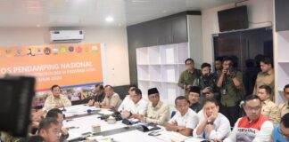 Prabowo Ajak Masyarakat Sumbang Pakaian untuk Korban Bencana di Sumatera, Praktisi Tekstil Nilai Perlu Manajemen Bantuan Lebih Terstruktur