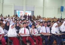 Pemkab Mojokerto Investasi Pendidikan, 208 Siswa Berprestasi Terima Beasiswa APBD 2025