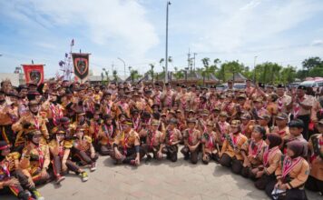 Wali Kota Mojokerto Lantik Pramuka Garuda di Camp Ground Taman Bahari Mojopahit