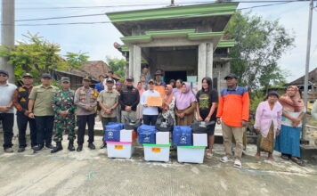 Bupati Mojokerto Al Barra Pastikan Penanganan Darurat Banjir di Desa Banyulegi Berjalan Optimal