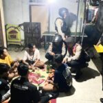 Mabuk Miras di Angkringan Malam Hari, 9 Orang Digiring ke Polres Mojokerto Kota
