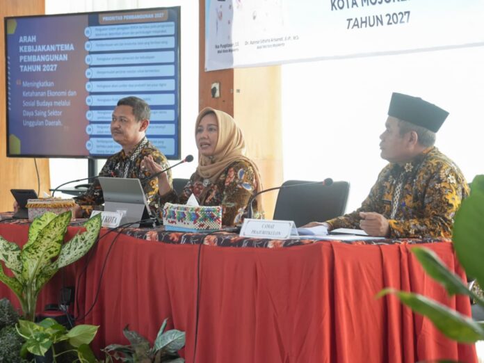 Wali Kota Mojokerto, Ika Puspitasari, menegaskan Musrenbang sebagai forum strategis untuk menyelaraskan kebutuhan riil masyarakat dengan program prioritas daerah.