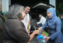 Safari Ramadan di Wates, Wali Kota Mojokerto Serahkan Hibah dan Ajak Warga Siaga Hujan