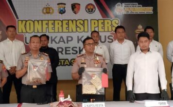 Polresta Sidoarjo kembali membongkar praktik kejahatan oplosan gas elpiji sebagaimana diungkap Kapolresta, Kombes Pol Christian Tobing, Senin (4/5/2026).