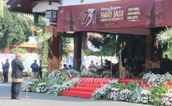 Prosesi hari jadi Kabupaten Mojokerto 2025