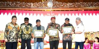Tujuh tokoh dianugerahi gelar “Ki” dalam prosesi budaya penuh makna dan filosofi Jawa.