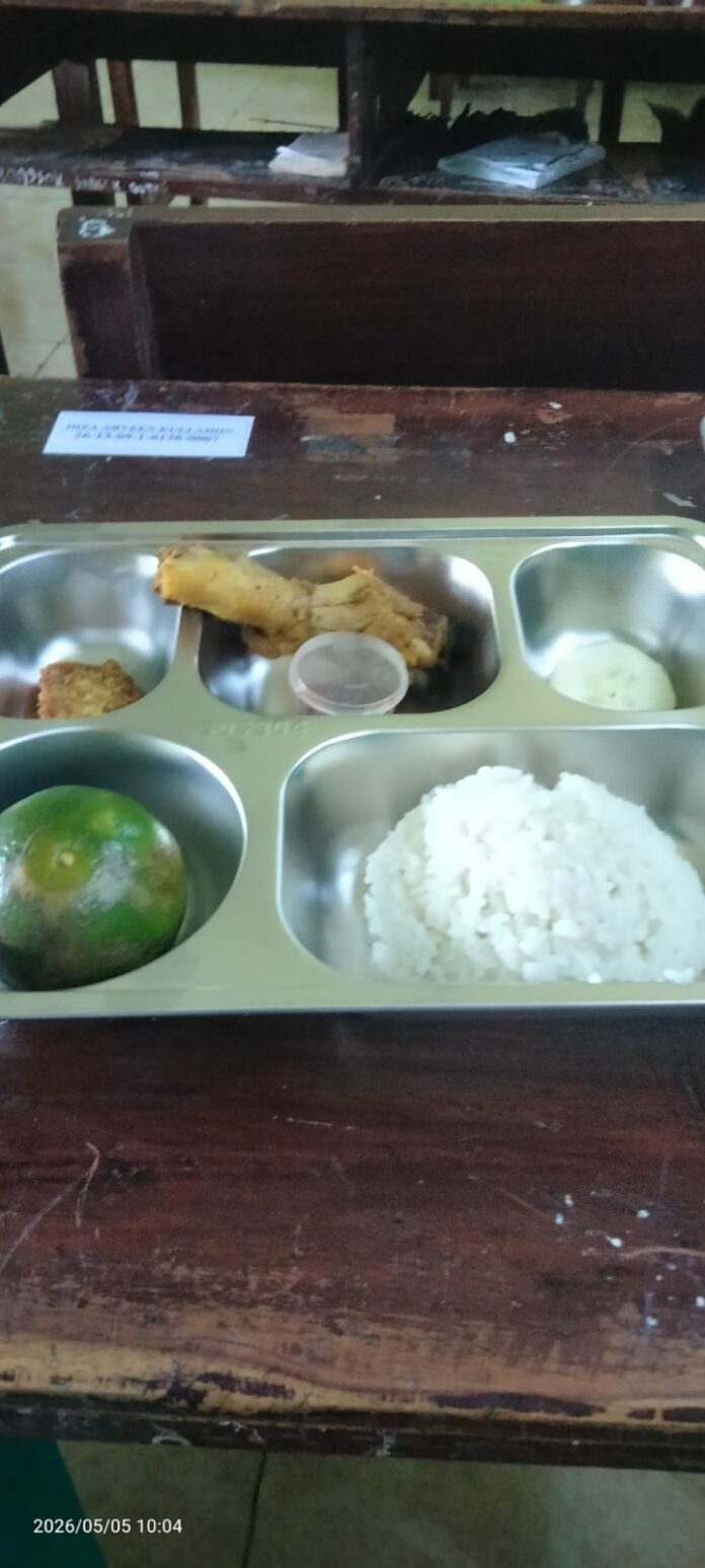 🧾 Meta Description Menu Makan Bergizi Gratis (MBG) di MI Pasuruan menuai kritik karena tanpa sayur