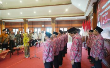 Wali Kota Mojokerto Ika Puspitasari mengukuhkan pengurus FKUB Kota Mojokerto masa bhakti 2026–2030 di Balaikota Mojokerto.