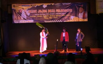 Pementasan Ludruk Besutan Meimura di UNIM Mojokerto bertema Batu-batu Bersuara tentang budaya dan lingkungan