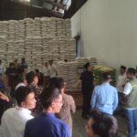 Gudang Perum Bulog Mojokerto dengan stok beras untuk ketahanan pangan nasional.