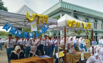 Pemprov Jatim menyiapkan beasiswa bagi sekitar 120 ribu siswa tahun ajaran 2026/2027 untuk menekan angka putus sekolah dan membantu siswa kurang mampu