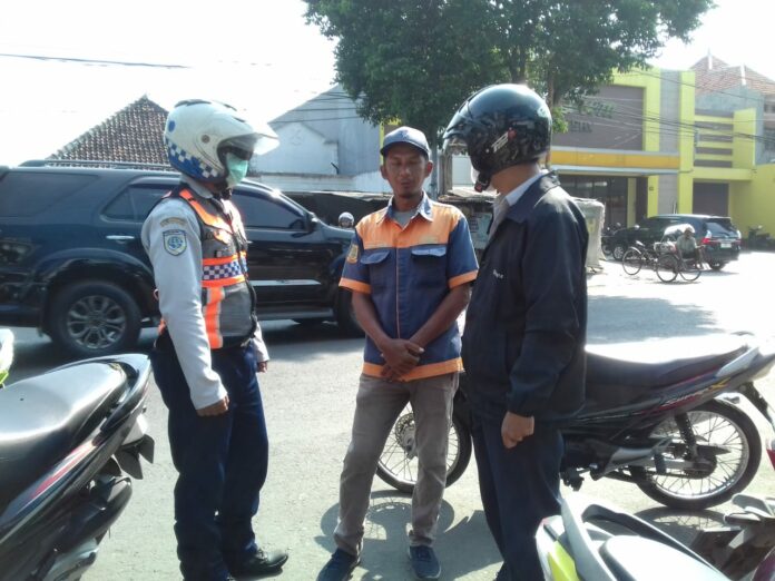 Dinas Perhubungan (Dishub), monitoring dan evaluasi terhadap juru parkir (jukir) resmi kini dilakukan setiap hari.