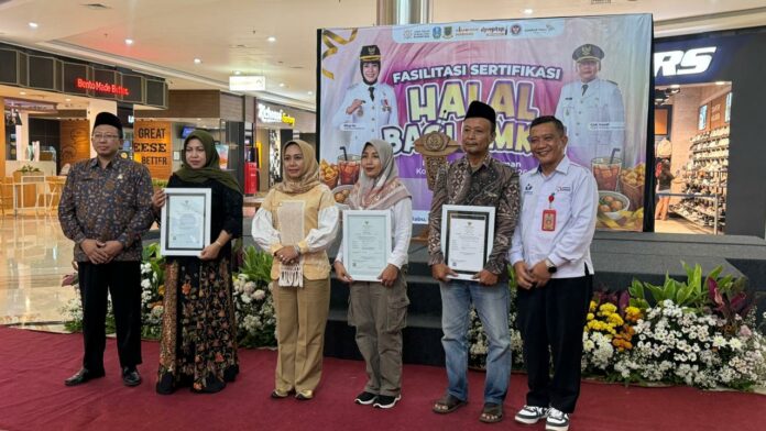 sebanyak 3.489 UMKM makanan dan minuman di Kota Mojokerto telah mendapatkan fasilitasi sertifikasi halal