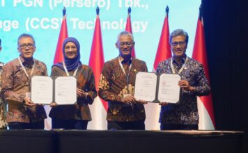 Dukung Net Zero Emission, PGN Gandeng Pertamina dan Pupuk Indonesia Garap Proyek Blue Ammonia Kolaborasi strategis berskala besar ini dilakukan bersama Holding Migas PT Pertamina (Persero), PT Pertamina Hulu Energi (PHE), dan PT Pupuk Indonesia (Persero)