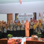 Kepala SMAN 1 Kutorejo Slamet Hariadi saat serah terima jabatan dan persiapan layanan SPMB Tahun Ajaran 2026/2027.