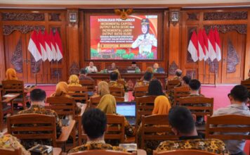 Wali Kota Mojokerto Soroti Investasi ‘Asal Masuk’, Harus Berdampak Nyata bagi Ekonomi dan Lapangan Kerja Wali Kota Mojokerto Ika Puspitasari menegaskan investasi yang masuk harus berdampak nyata terhadap pertumbuhan ekonomi dan penciptaan lapangan kerja
