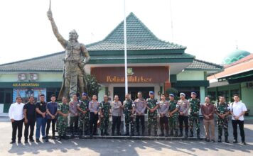 Kapolres Mojokerto Sambangi Denpom V/2, Perkuat Sinergi TNI-Polri Jaga Stabilitas Keamanan