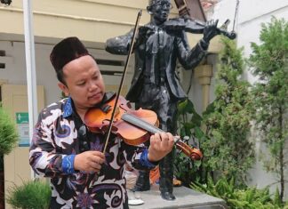 Dosen UWKS Soroti Lunturnya Lagu Nasional di Kalangan Mahasiswa, Kampus Diminta Ambil Peran