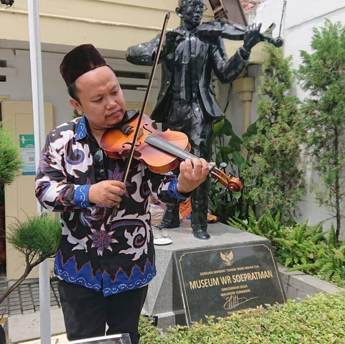 Dosen Universitas Wijaya Kusuma Surabaya (UWKS), Dr. Jarmani,