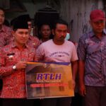 Bupati Mojokerto Renovasi RTLH Warga Jetis, Sambungan PDAM Gratis hingga 10 Meter Kubik