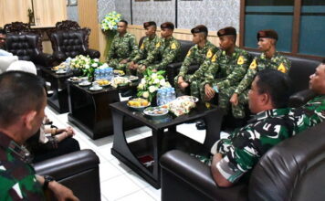 Taruna Akmil TNI Mulai Bakti di SRMP 15 Mojokerto