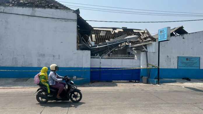 SPPG Medali Mojokerto terbakar