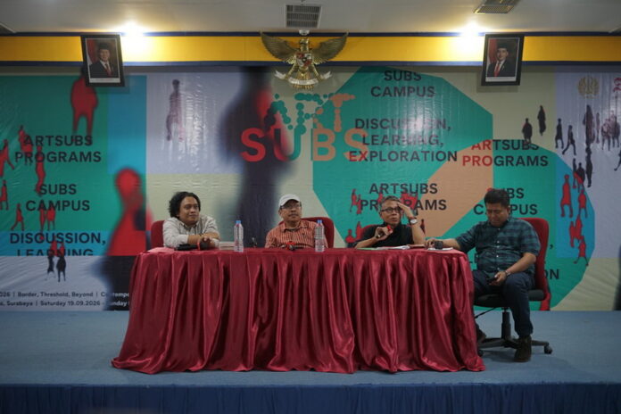 Diskusi ArtSubs 2026 di Unesa Diskusi publik ArtSubs 2026 membahas ekosistem seni rupa Surabaya di Unesa