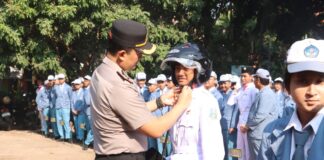 Kapolres Mojokerto Ingatkan Pelajar Bahaya Narkoba hingga Judi Online, Tekankan Hormati Guru