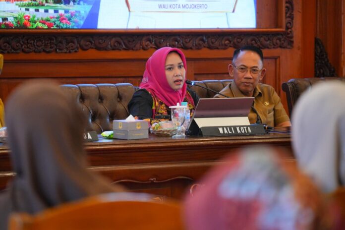 Pemkot Mojokerto menyosialisasikan draf Perwali pelaksanaan kegiatan untuk memperbaiki tata kelola pemerintahan, khususnya pengadaan barang dan jasa.
