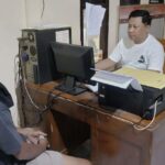 Suami Mengaku Tak Tahu Utang Istri Rp2 Juta, Penagih di Trowulan Ditusuk Badik
