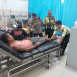 Polisi Gerak Cepat Evakuasi Korban Kecelakaan Elf di Gotekan Pacet Mojokerto