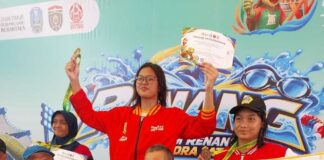 Atlet Renang Baiq Aisyah Sumbang Emas Pertama untuk Kota Mojokerto di POPDA XV Jatim